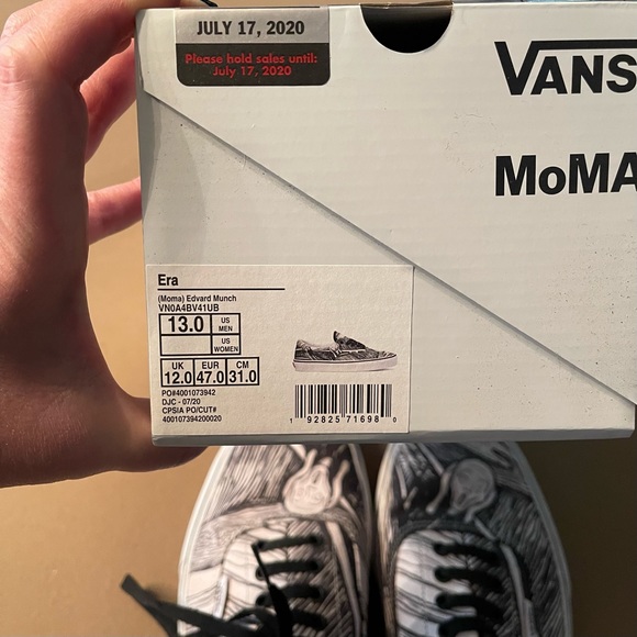 Vans (MOMA) Edvard Munch VN0A4BV41UB Ltd Edition Canvas Sneaker Mens 13 NIB - Picture 4 of 8